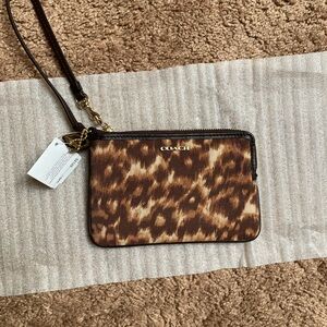 NWT Coach New York Wristlet